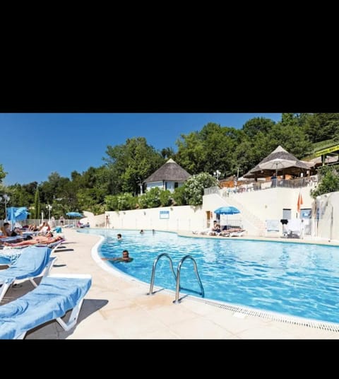 Mobilhome Camping 4 étoiles Campground/ 
RV Resort in Cagnes-sur-Mer