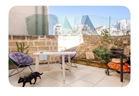 Patio, Balcony/Terrace, Pets