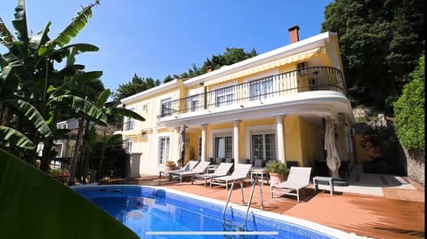 Balcony/Terrace, Swimming pool