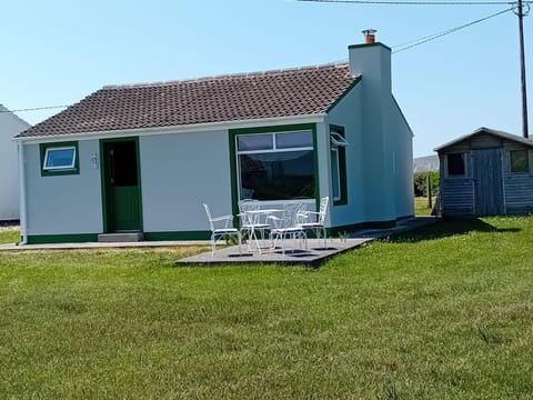An Tigín, Gortadoo House in County Kerry