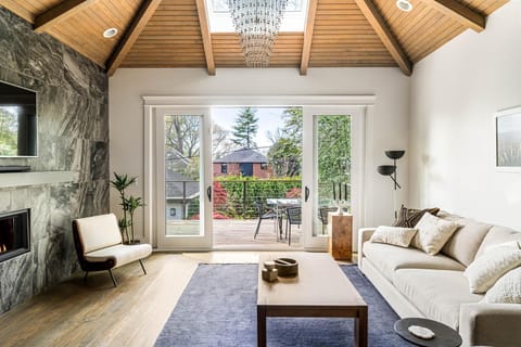 Patio, TV and multimedia, Living room, Seating area