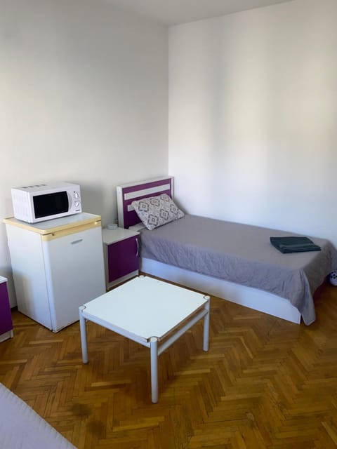 Great Room Great location No Parking Bed and Breakfast in Skopje