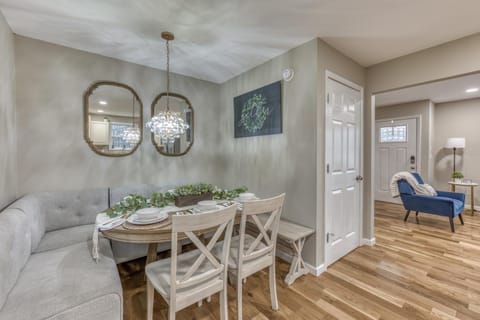 Bear Oaks Retreat House in Johnson City