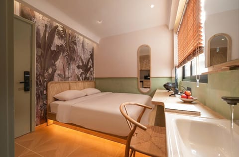 Bed, Photo of the whole room