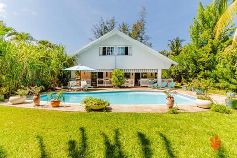 Garden, Swimming pool
