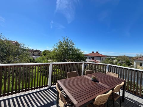 Patio, Day, Natural landscape, View (from property/room), Balcony/Terrace, Dining area