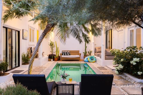 Pool view, Swimming pool