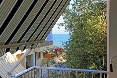 Day, Natural landscape, View (from property/room), Balcony/Terrace, Sea view