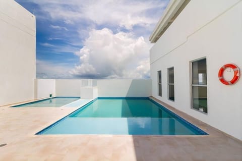Pool view, Swimming pool