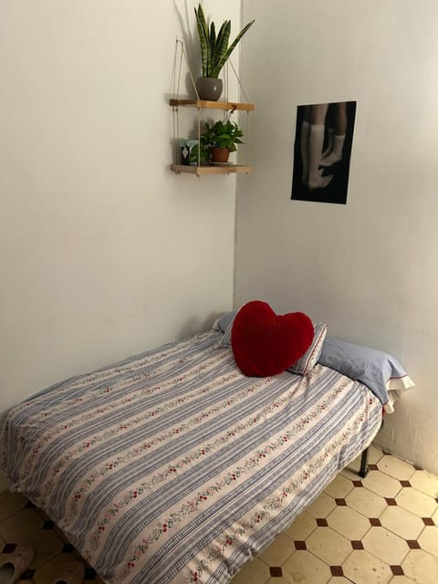 Alquiler Hab Centro Valencia Vacation rental in Valencia