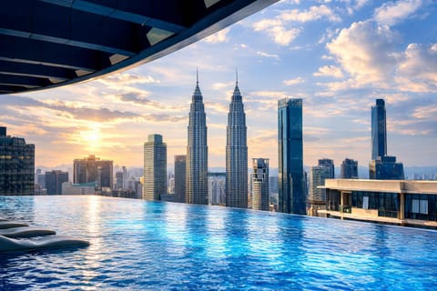 Day, City view, Pool view, Swimming pool, Swimming pool, sunbed