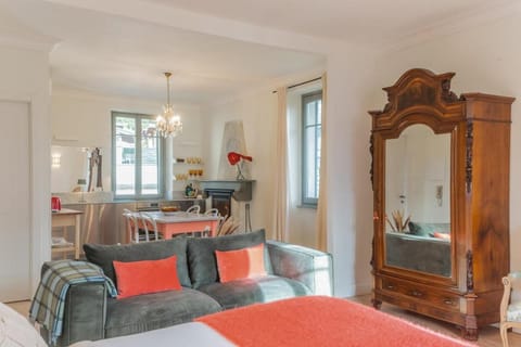 Boutique apartment with Como lake views near Villa Balbianello Apartment in Tremezzo