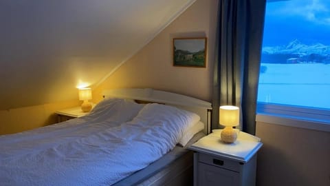 Cozy older house in the middle of Lofoten House in Lofoten