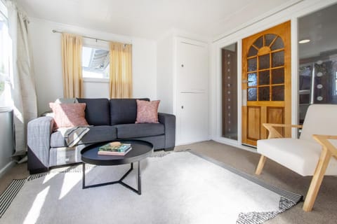 Living room, Seating area, Evening entertainment