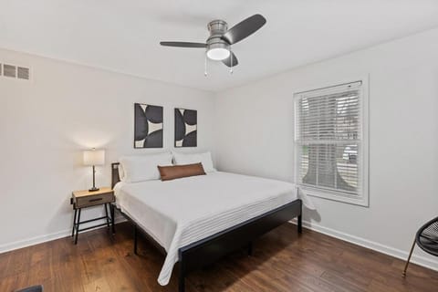 3 Bed 2 Bath Easthill Home in Bartlett with Fenced Yard Apartment in Bartlett