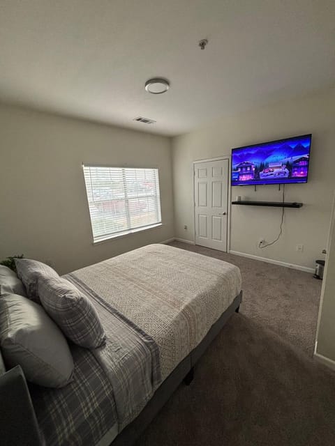 Cozy 1bd apartment 420 friendly 15 min from ATL airport Apartment in Stockbridge