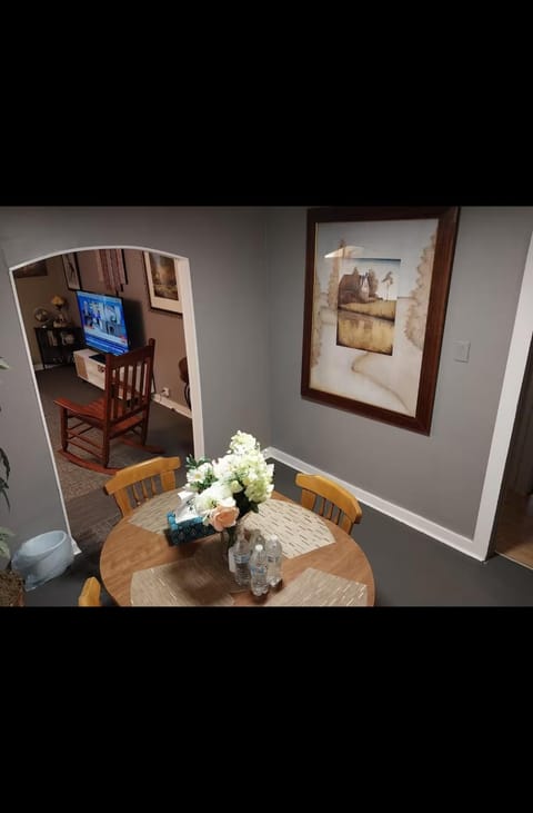 Cozy Stockbridge Home Villa in Stockbridge