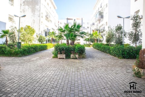 Patio, Garden view