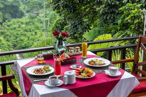 Restaurant/places to eat, Restaurant/places to eat, Day, Natural landscape, Garden, View (from property/room), Food and drinks, Dining area, Food, Garden view, Breakfast, Continental breakfast, Asian breakfast, English/Irish breakfast