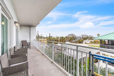 Madeira Del Mar 302 House in Redington Beach