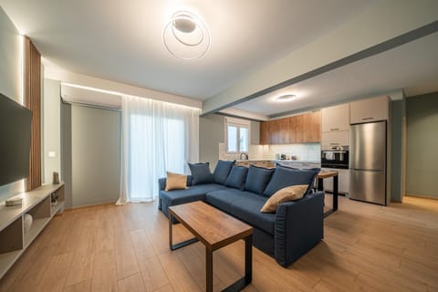 TV and multimedia, Kitchen or kitchenette, Living room, Seating area