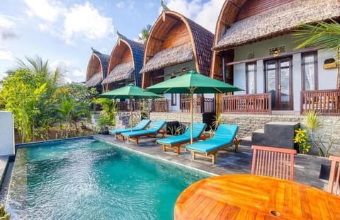 Property building, Swimming pool