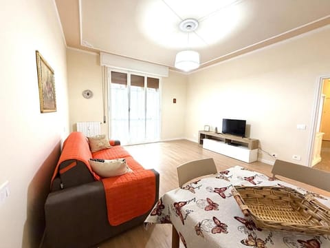 Vintage Armonia 2BR apartment Apartment in Florence