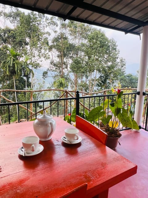 Patio, Coffee/tea facilities, View (from property/room), Balcony/Terrace, Dining area