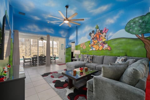 Windsor Hills 5 Bedroom 5 Bathroom Disney Themed Home House in Windsor Hills