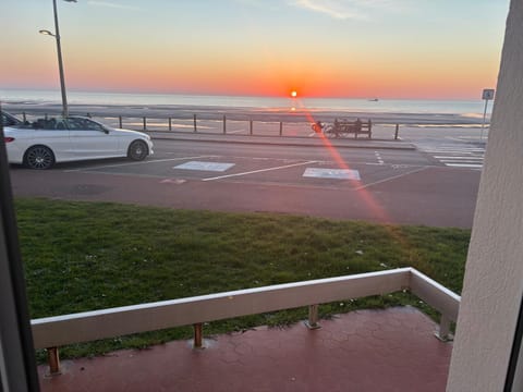 View (from property/room), Sea view, Sunset