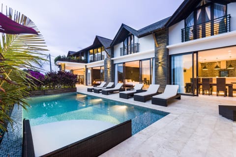 Balcony/Terrace, Pool view