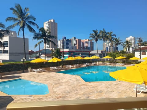 Property building, Day, City view, Pool view, Swimming pool, sunbed