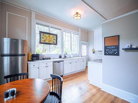 Oak and Ember at Marietta Square Apartment in Marietta