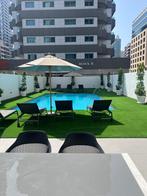 Al Marsa Residence- Ladies only- Dubai Marina Vacation rental in Dubai