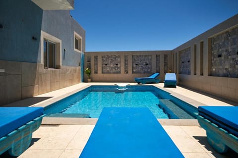Pool view, Swimming pool