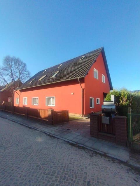Property building, Street view