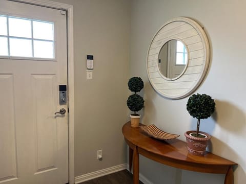 Spacious Five bedroom House close to Notre Dame House in South Bend