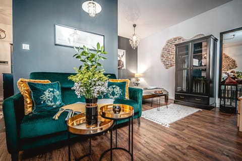 Living room, Seating area, flat iron