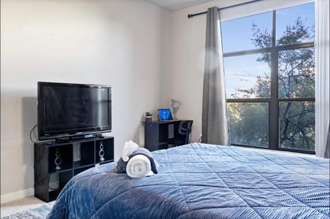 Luxury 2BR Apt by Grandscape Apartment in The Colony