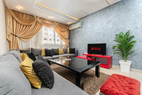 Communal lounge/ TV room, TV and multimedia, Living room, Seating area