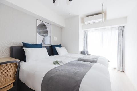 Bed, Bedroom, air conditioner