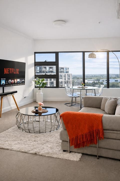 Property building, TV and multimedia, Living room, Dining area