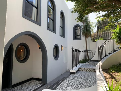 Rico luxury rental Bed and Breakfast in Camps Bay