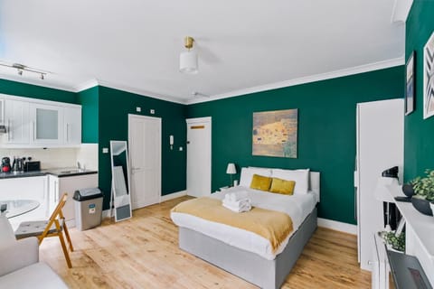 Bed, Bedroom