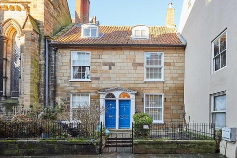 Dalton House House in Whitby