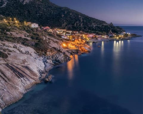 Il Relitto a Pomonte - Goelba Apartment in Campo nell'Elba