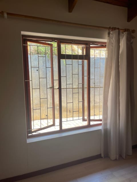 Bo-Kaap Queen Room with High Ceilings & Light Floors Bed and Breakfast in Cape Town