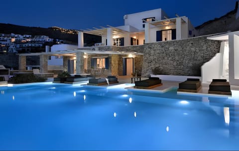 Property building, Swimming pool