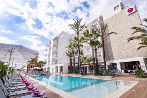 Property building, Swimming pool, Swimming pool