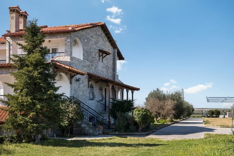 Property building, Day, Landmark view
